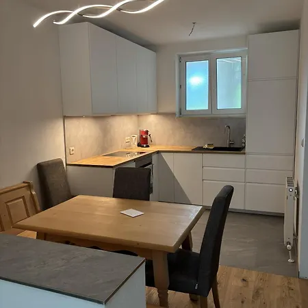 Gartenwohnung * Бад Аусзее